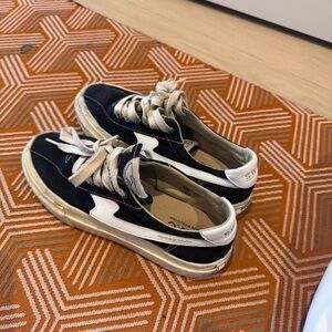 Stepney Workers Club Dellow Strike Canvas Sneakers